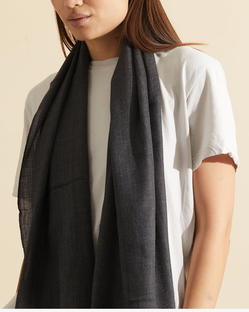 Julie Grey Wool Scarf